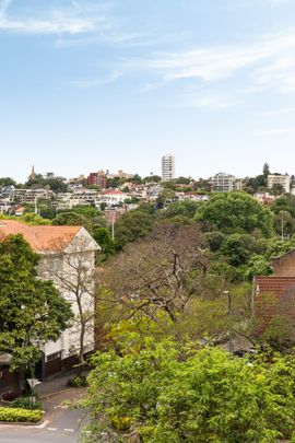 30/41-49 Roslyn Gardens, Elizabeth Bay NSW 2011 - Apartment For Rent | Domain - Photo 1