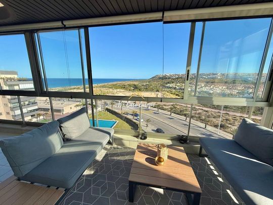 3 room luxury penthouse for rent in Arenales del Sol, Spain - Photo 1