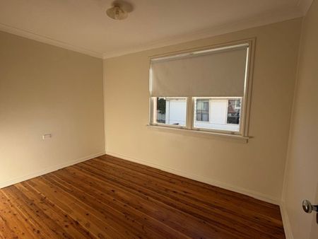 3 Bedroom home in South - Photo 4