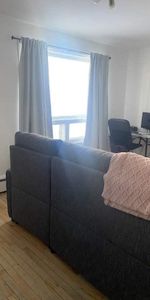 4 1/2 quartier Limoilou, disponible immédiatement - Photo 3
