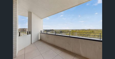 Modern Two Bedroom Apartment with Carspace at the Metro Station - Photo 2