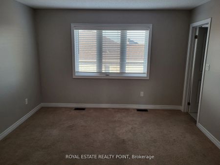 Property For Lease | E9010328 - Photo 2