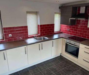 Bristol Road South, Northfield, Birmingham, B31 - Photo 3