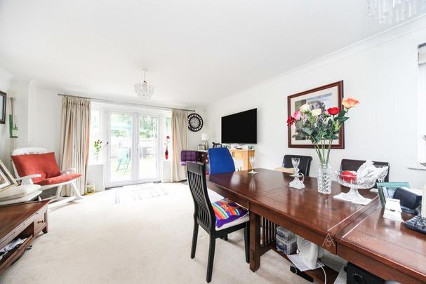 3 bedroom terraced house to rent - Photo 1