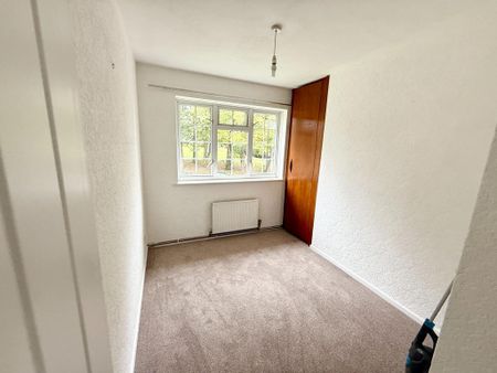 2 bedroom semi-detached house to rent - Photo 2