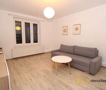 odnowione, przestronne mieszkanie w centrum - Zdjęcie 1