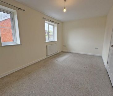 2 bedroom semi-detached house to rent - Photo 4
