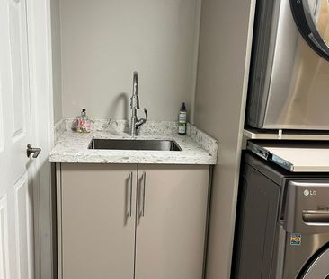 For Lease - 7568 Doverwood Drive, Mississauga, Ontario - Photo 5