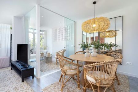 Plaza del Teatro, Málaga, Andalusia 29008 - Photo 4