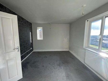 Hill Crest Road, Denholme, BD13 - Photo 3