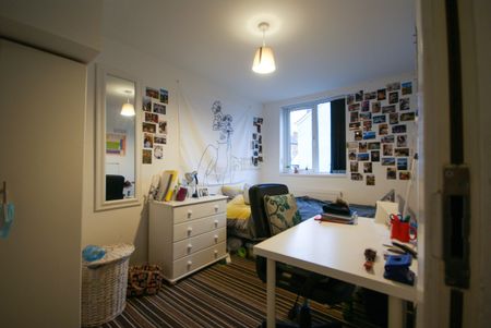 68 Hubert Road - Photo 2