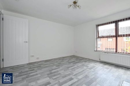 16 Little Georges Street, City Centre, Belfast, BT15 1FY - Photo 2