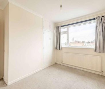 The Gower, Thorpe, TW20 - Photo 5