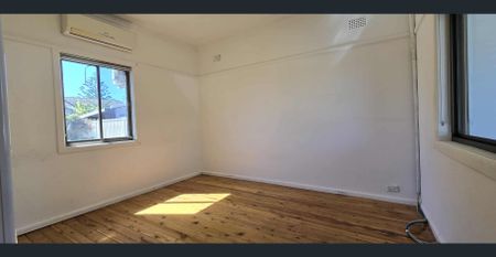 Modern Family Living - Photo 3