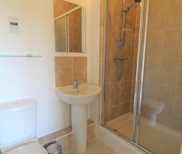 Lindie Gardens, Uxbridge - Photo 6