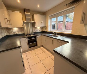 4 bedroom detached house to rent - Photo 1