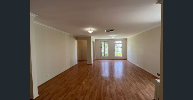 Spacious and in a great location! - Photo 1