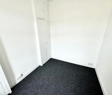 2 bedroom house to rent - Photo 3