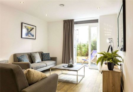 2 BED 2 BATH APARTMENT | AVAILABLE NOW | IN HIGH DEMAND | PARKING AVAILABLE | PRIME LOCATION | 24-HOUR CONCIERGE | RESIDENTS GYM - Photo 2