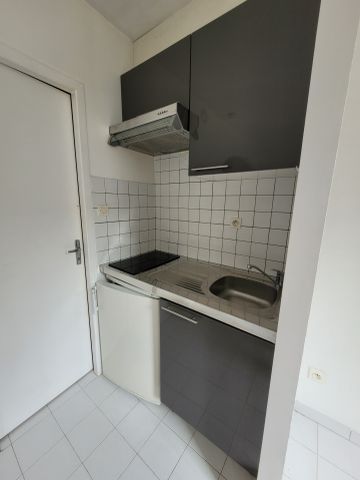 Location Appartement 1 pièce 21m² AUCH 32000 - Photo 3