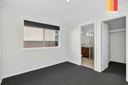 17 Cork Avenue, Andrews Farm SA, Belconnen - Photo 5