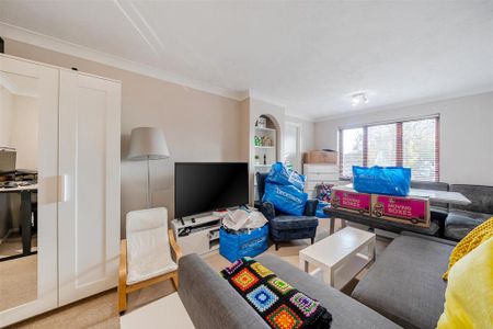 2 bedroom flat to rent - Photo 3