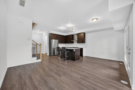 For Lease - 6 Wyn Wood Lane, Orillia, Ontario - Photo 4