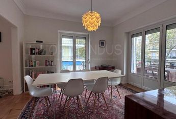 Apartamento T5 em Lisboa