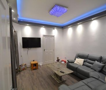 6 bedroom house to rent - Photo 2