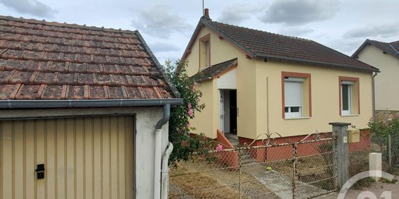 Location Maison 3 pièces 48m² ST PIERRE LE MOUTIER 58240 - Photo 3