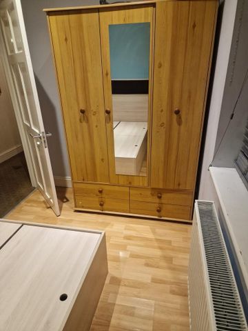 1 bedroom in a house share to rent - Photo 4