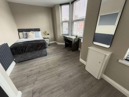 Cranborne Road, L15 - Photo 3