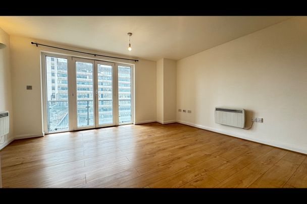 1 Bed Flat, Icon Building, IG1 - Photo 1