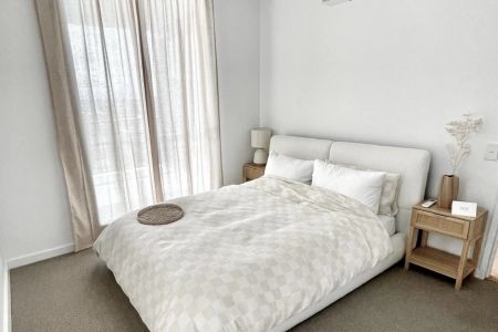 Convenient and Modern Living in a Prime Location - Photo 4