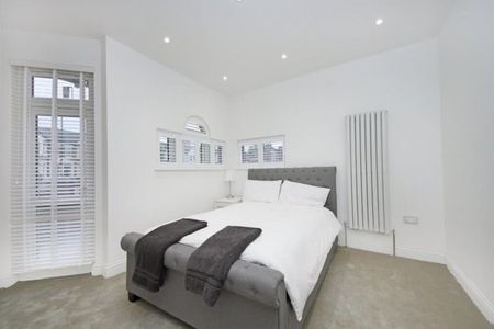 3 Bed Flat, Horn Lane, W3 - Photo 4