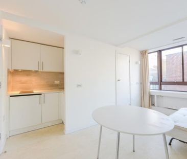 Studio to rent - Photo 6