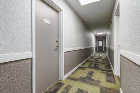 Renovated Suite - 2 Bedroom - Photo 3