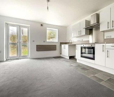 Winchcombe Road, Portsmouth, PO6 - Photo 3