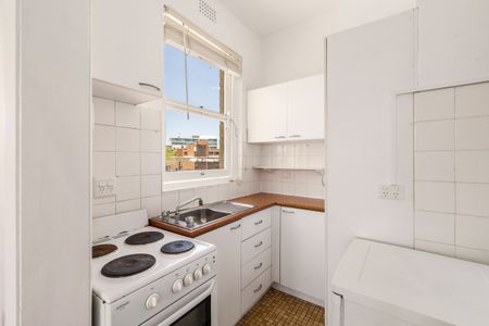 508/3-5 Greenknowe Avenue, Elizabeth Bay NSW 2011 - Apartment For Rent | Domain - Photo 2