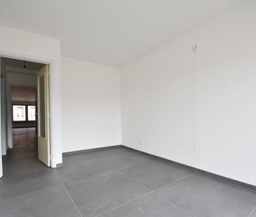 Lichtrijk, gerenoveerd 2 slaapkamer appartement in Hamme - Photo 6