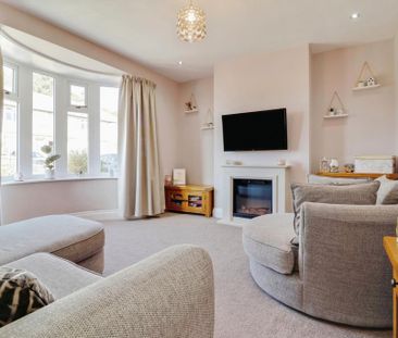 2 bedroom semi-detached house to rent - Photo 2