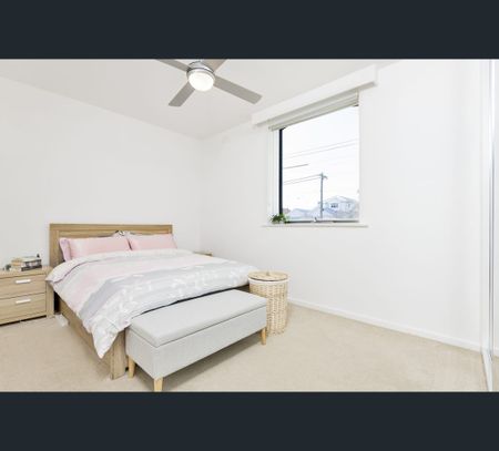 2/197-199 Maribyrnong Road, Ascot Vale, Vic 3032 - Photo 2