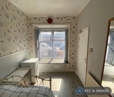 1 bedroom in a house share to rent - Photo 6