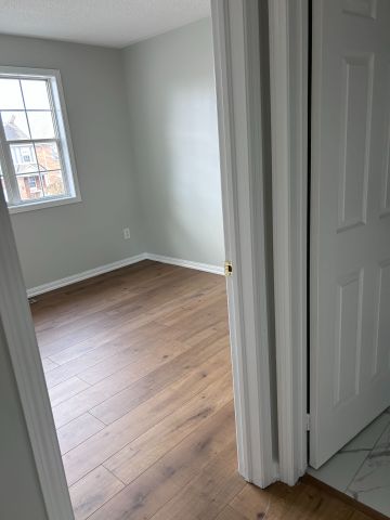 For Lease - 837 MCKAY Crescent, Milton, Ontario - Photo 2