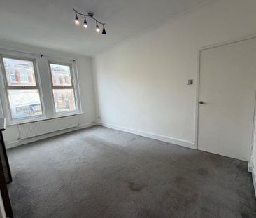 Bitterne, Southampton - Photo 3