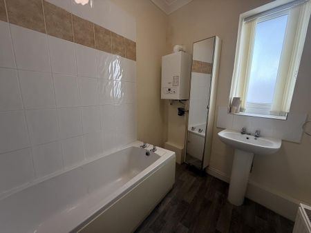 3 bedroom terraced house to rent - Photo 5