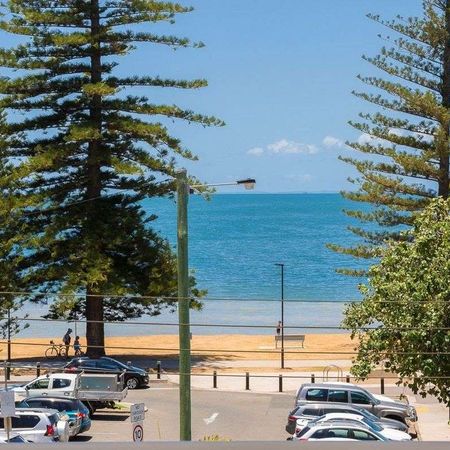 Spacious 3-Bedroom Apartment with Stunning Water Views - Nautica Apartments, Scarborough Village - Photo 3