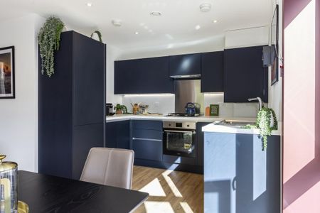 2 bedroom apartment to rent - Photo 4