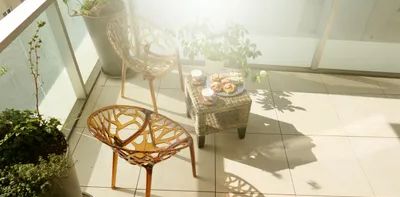 Luftige Designer-Whg im 7. Stock mit 16 m2 Terrasse in den grünen Innenhof - Photo 2