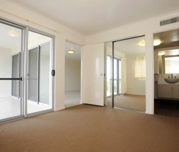 Unit 42/11-17 Stanley Street, - Photo 3